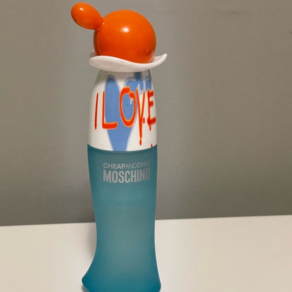 Moschino I Love Love HALF FULL 15/30ml - Picture 1 of 1
